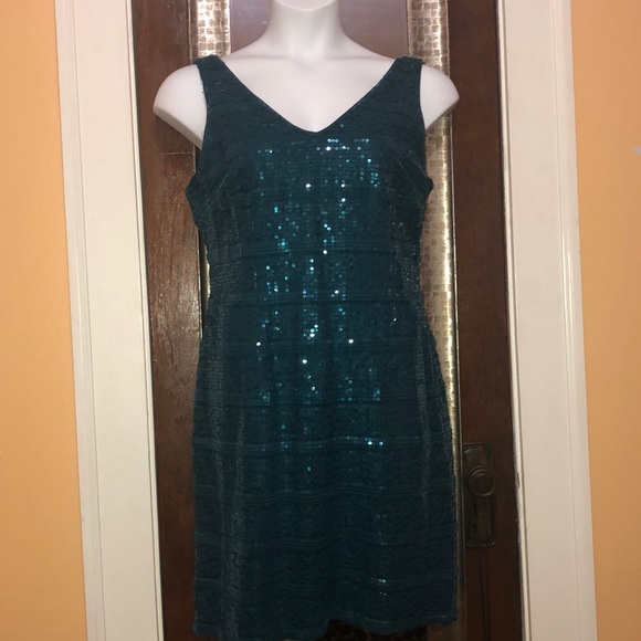 PARTY DRESS👗 - Picture 2 of 7